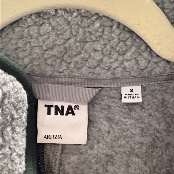 TNA Gray Sherpa Fleece pullover - Picture 3 of 5